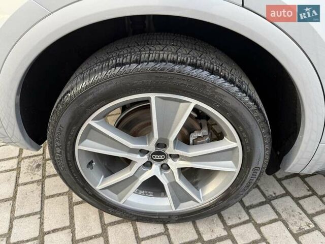 Сірий Ауді Ку 5, об'ємом двигуна 1.98 л та пробігом 129 тис. км за 25000 $, фото 39 на Automoto.ua