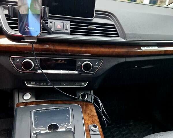 Серый Ауди Ку 5, объемом двигателя 2 л и пробегом 123 тыс. км за 26300 $, фото 12 на Automoto.ua