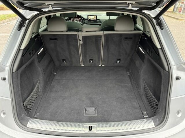 Сірий Ауді Ку 5, об'ємом двигуна 2 л та пробігом 148 тис. км за 24950 $, фото 9 на Automoto.ua