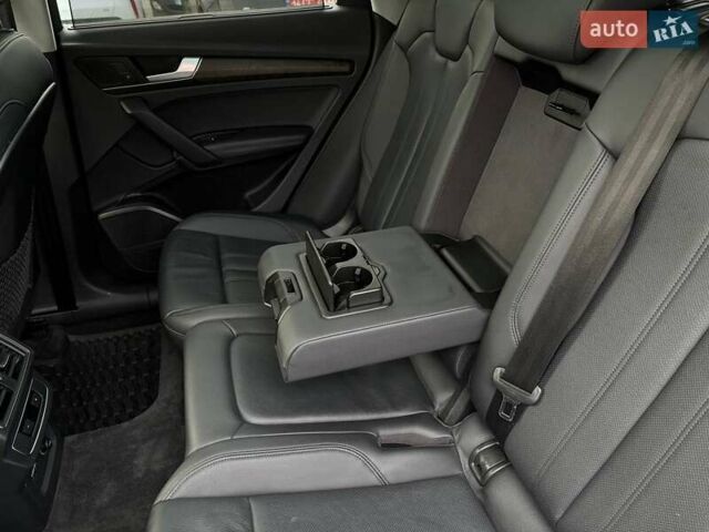 Серый Ауди Ку 5, объемом двигателя 1.98 л и пробегом 189 тыс. км за 23500 $, фото 59 на Automoto.ua