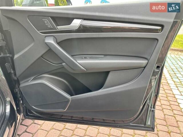 Сірий Ауді Ку 5, об'ємом двигуна 1.98 л та пробігом 72 тис. км за 29900 $, фото 46 на Automoto.ua