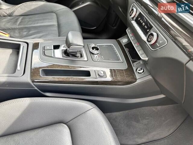 Сірий Ауді Ку 5, об'ємом двигуна 1.98 л та пробігом 72 тис. км за 29900 $, фото 44 на Automoto.ua