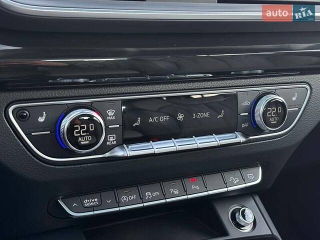 Сірий Ауді Ку 5, об'ємом двигуна 3 л та пробігом 174 тис. км за 40800 $, фото 23 на Automoto.ua