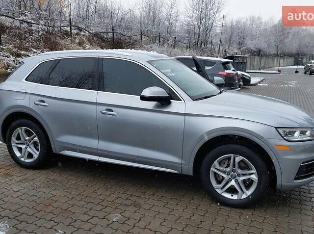 Сірий Ауді Ку 5, об'ємом двигуна 1.98 л та пробігом 122 тис. км за 23800 $, фото 2 на Automoto.ua