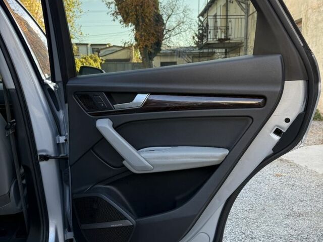 Серый Ауди Ку 5, объемом двигателя 2 л и пробегом 148 тыс. км за 20550 $, фото 18 на Automoto.ua