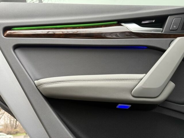 Сірий Ауді Ку 5, об'ємом двигуна 2 л та пробігом 148 тис. км за 24950 $, фото 10 на Automoto.ua