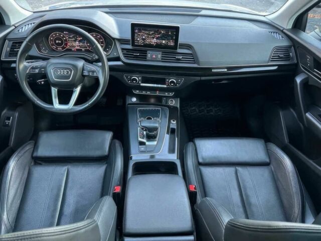 Серый Ауди Ку 5, объемом двигателя 2 л и пробегом 38 тыс. км за 14500 $, фото 10 на Automoto.ua