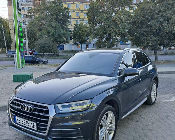Серый Ауди Ку 5, объемом двигателя 1.98 л и пробегом 60 тыс. км за 29600 $, фото 2 на Automoto.ua