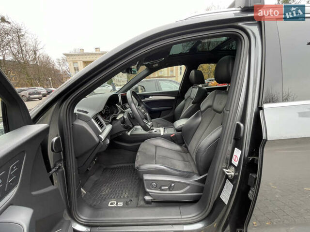 Серый Ауди Ку 5, объемом двигателя 1.97 л и пробегом 125 тыс. км за 35000 $, фото 20 на Automoto.ua