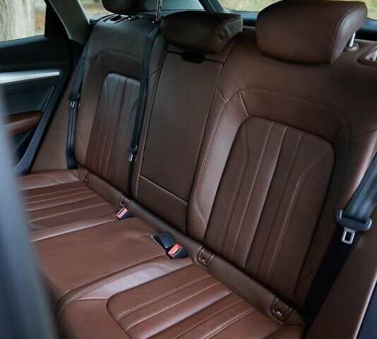 Сірий Ауді Ку 5, об'ємом двигуна 2 л та пробігом 156 тис. км за 31750 $, фото 44 на Automoto.ua