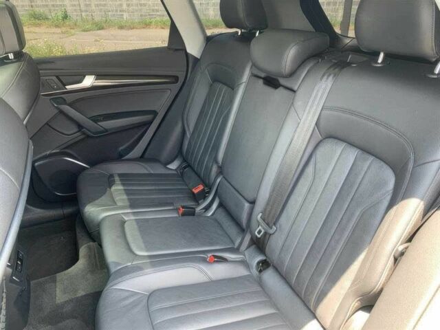 Сірий Ауді Ку 5, об'ємом двигуна 2 л та пробігом 30 тис. км за 8200 $, фото 21 на Automoto.ua