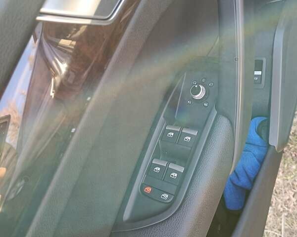 Сірий Ауді Ку 5, об'ємом двигуна 1.98 л та пробігом 252 тис. км за 22300 $, фото 15 на Automoto.ua