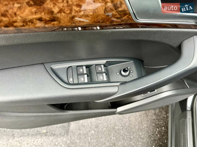 Сірий Ауді Ку 5, об'ємом двигуна 2 л та пробігом 136 тис. км за 24999 $, фото 28 на Automoto.ua