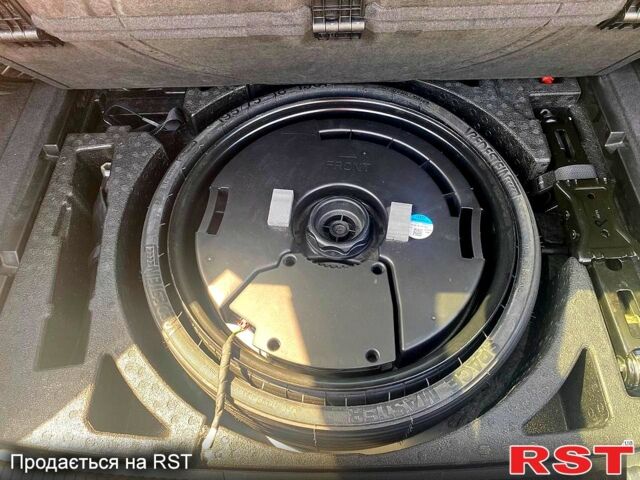 Сірий Ауді Ку 5, об'ємом двигуна 2 л та пробігом 97 тис. км за 30999 $, фото 13 на Automoto.ua