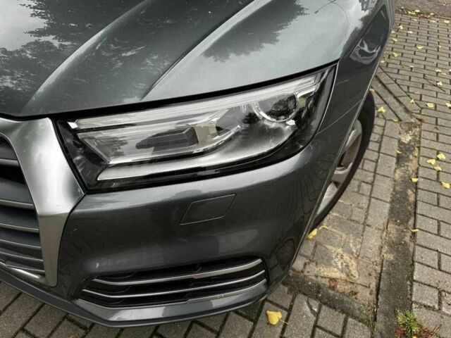 Сірий Ауді Ку 5, об'ємом двигуна 2 л та пробігом 91 тис. км за 12300 $, фото 11 на Automoto.ua