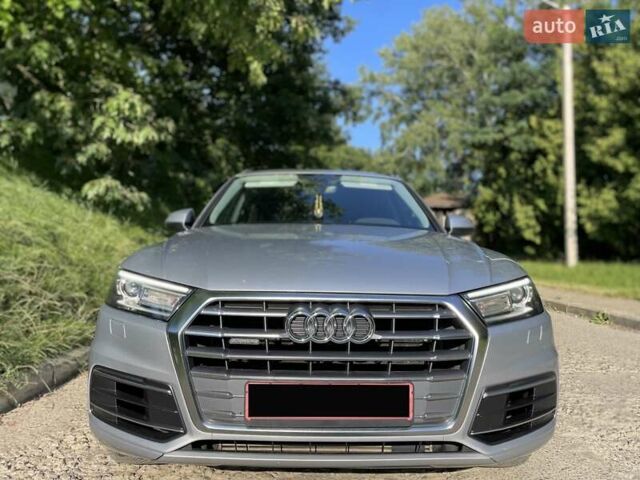 Серый Ауди Ку 5, объемом двигателя 2 л и пробегом 190 тыс. км за 19999 $, фото 1 на Automoto.ua