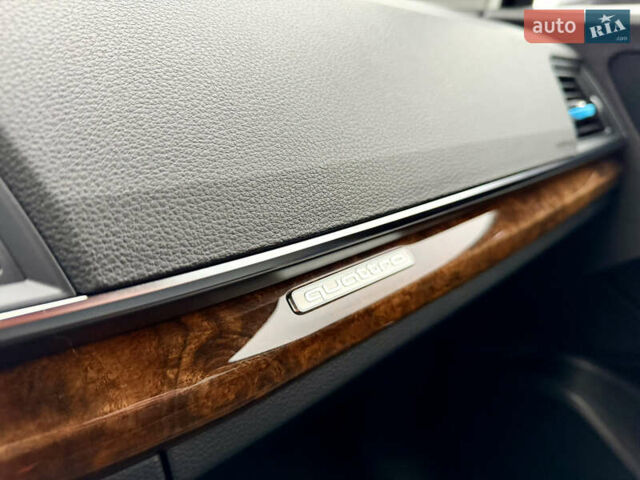 Сірий Ауді Ку 5, об'ємом двигуна 2 л та пробігом 136 тис. км за 24999 $, фото 43 на Automoto.ua