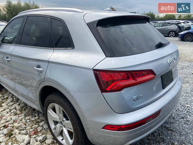 Сірий Ауді Ку 5, об'ємом двигуна 1.98 л та пробігом 147 тис. км за 24900 $, фото 21 на Automoto.ua