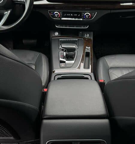 Сірий Ауді Ку 5, об'ємом двигуна 1.99 л та пробігом 84 тис. км за 31000 $, фото 13 на Automoto.ua