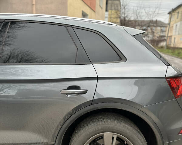 Серый Ауди Ку 5, объемом двигателя 1.98 л и пробегом 139 тыс. км за 24900 $, фото 7 на Automoto.ua