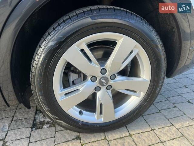 Серый Ауди Ку 5, объемом двигателя 2 л и пробегом 250 тыс. км за 18900 $, фото 40 на Automoto.ua