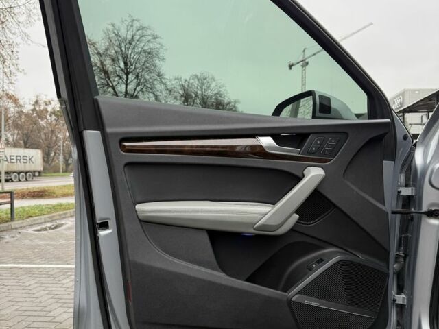 Сірий Ауді Ку 5, об'ємом двигуна 2 л та пробігом 148 тис. км за 24950 $, фото 20 на Automoto.ua