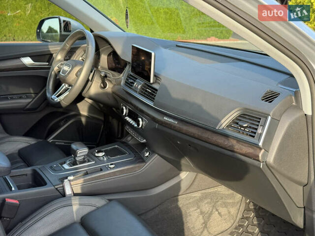 Серый Ауди Ку 5, объемом двигателя 2 л и пробегом 188 тыс. км за 25800 $, фото 41 на Automoto.ua