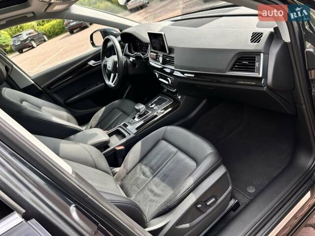 Сірий Ауді Ку 5, об'ємом двигуна 1.98 л та пробігом 72 тис. км за 29900 $, фото 42 на Automoto.ua