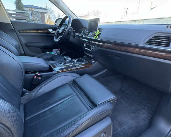 Серый Ауди Ку 5, объемом двигателя 1.98 л и пробегом 206 тыс. км за 23800 $, фото 30 на Automoto.ua