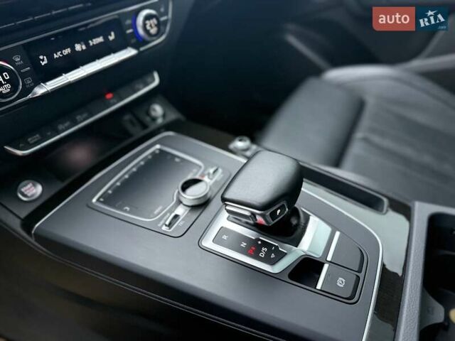 Серый Ауди Ку 5, объемом двигателя 1.98 л и пробегом 143 тыс. км за 26900 $, фото 15 на Automoto.ua