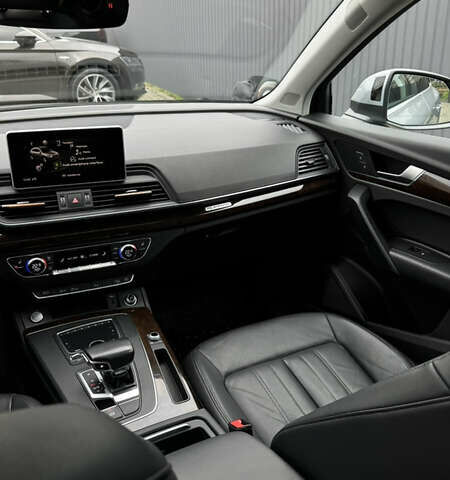 Сірий Ауді Ку 5, об'ємом двигуна 1.99 л та пробігом 84 тис. км за 31000 $, фото 11 на Automoto.ua