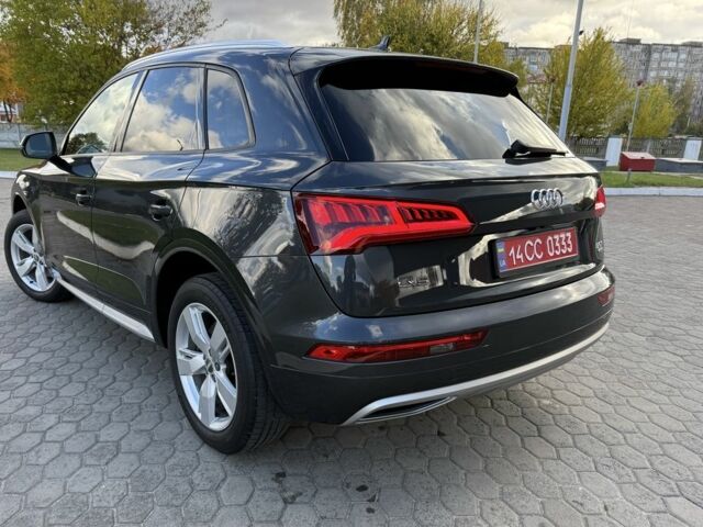 Сірий Ауді Ку 5, об'ємом двигуна 2 л та пробігом 220 тис. км за 21000 $, фото 4 на Automoto.ua