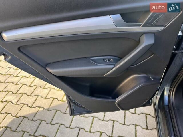 Сірий Ауді Ку 5, об'ємом двигуна 1.97 л та пробігом 169 тис. км за 27500 $, фото 16 на Automoto.ua