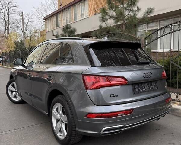 Серый Ауди Ку 5, объемом двигателя 1.98 л и пробегом 82 тыс. км за 21500 $, фото 6 на Automoto.ua