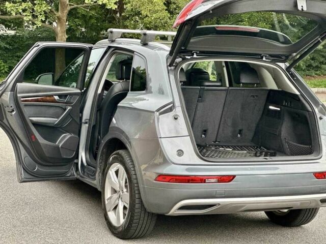 Сірий Ауді Ку 5, об'ємом двигуна 2 л та пробігом 113 тис. км за 19500 $, фото 7 на Automoto.ua