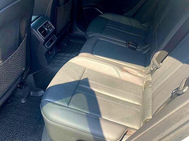 Сірий Ауді Ку 5, об'ємом двигуна 2 л та пробігом 97 тис. км за 30999 $, фото 9 на Automoto.ua