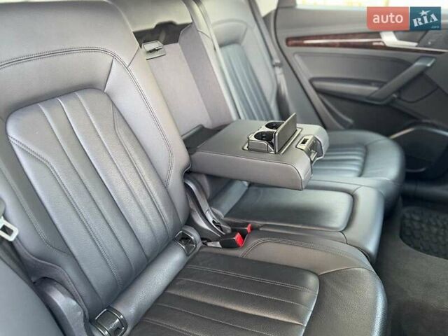 Сірий Ауді Ку 5, об'ємом двигуна 1.98 л та пробігом 115 тис. км за 26000 $, фото 7 на Automoto.ua