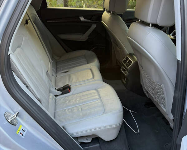 Сірий Ауді Ку 5, об'ємом двигуна 2 л та пробігом 148 тис. км за 20550 $, фото 15 на Automoto.ua