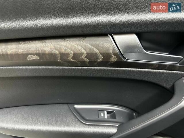 Сірий Ауді Ку 5, об'ємом двигуна 1.98 л та пробігом 129 тис. км за 27700 $, фото 11 на Automoto.ua