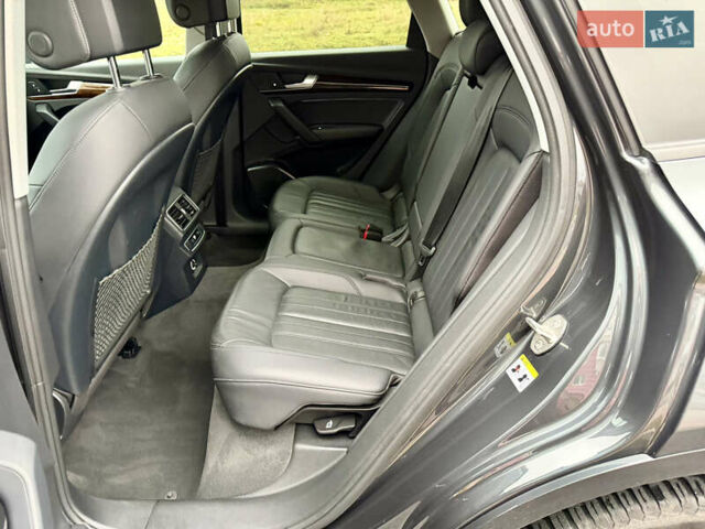 Сірий Ауді Ку 5, об'ємом двигуна 2 л та пробігом 136 тис. км за 24999 $, фото 58 на Automoto.ua