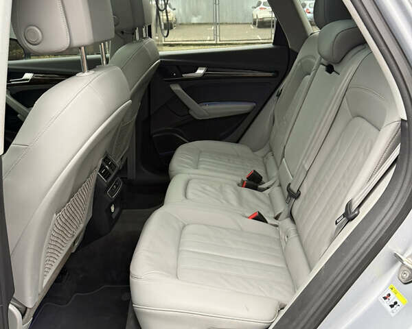 Серый Ауди Ку 5, объемом двигателя 2 л и пробегом 148 тыс. км за 25850 $, фото 12 на Automoto.ua