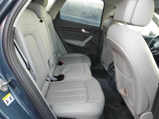 Серый Ауди Ку 5, объемом двигателя 2 л и пробегом 68 тыс. км за 8000 $, фото 9 на Automoto.ua