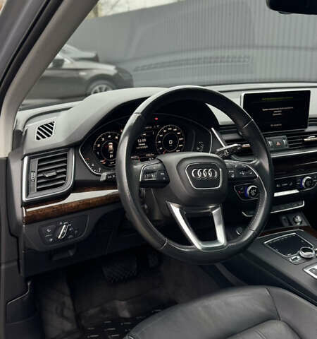 Сірий Ауді Ку 5, об'ємом двигуна 1.99 л та пробігом 84 тис. км за 31000 $, фото 15 на Automoto.ua