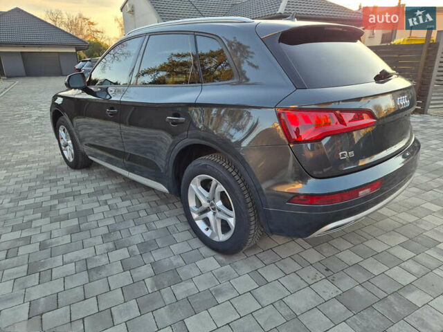 Сірий Ауді Ку 5, об'ємом двигуна 1.98 л та пробігом 209 тис. км за 26500 $, фото 1 на Automoto.ua