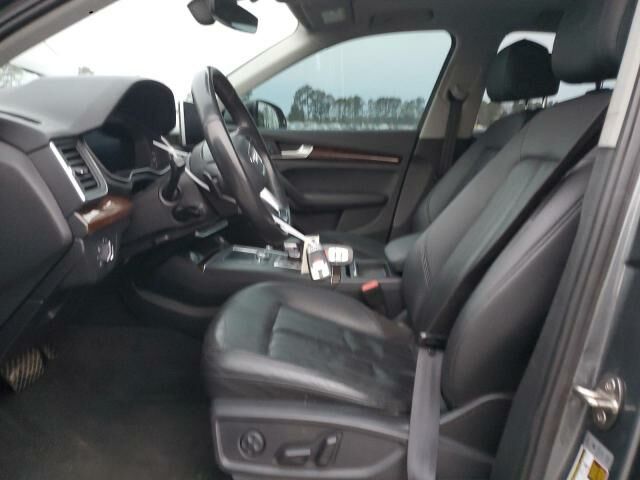 Серый Ауди Ку 5, объемом двигателя 2 л и пробегом 223 тыс. км за 18000 $, фото 6 на Automoto.ua