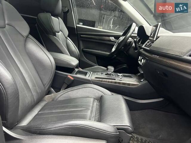 Сірий Ауді Ку 5, об'ємом двигуна 1.98 л та пробігом 129 тис. км за 27700 $, фото 17 на Automoto.ua