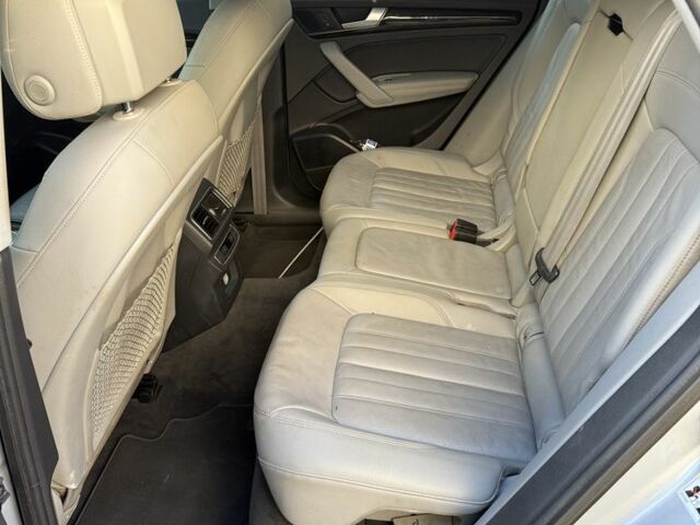 Серый Ауди Ку 5, объемом двигателя 2 л и пробегом 148 тыс. км за 20550 $, фото 13 на Automoto.ua