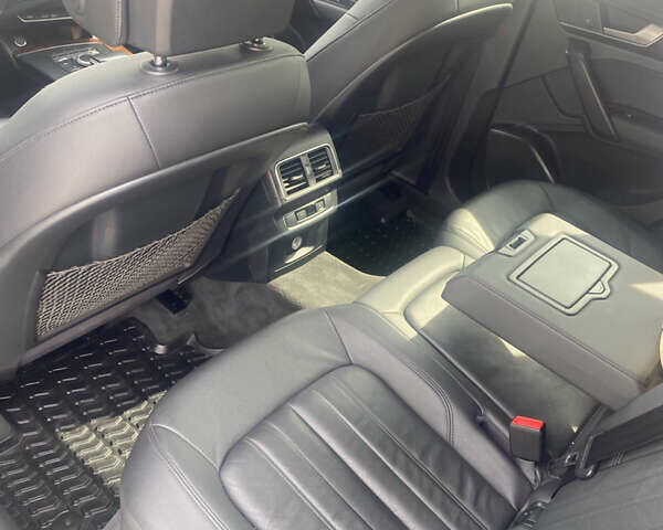 Сірий Ауді Ку 5, об'ємом двигуна 2 л та пробігом 210 тис. км за 21600 $, фото 19 на Automoto.ua