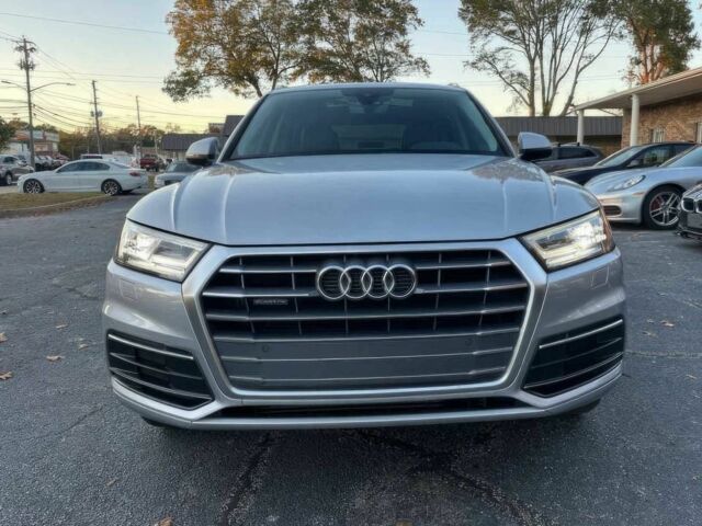 Серый Ауди Ку 5, объемом двигателя 2 л и пробегом 38 тыс. км за 14500 $, фото 1 на Automoto.ua