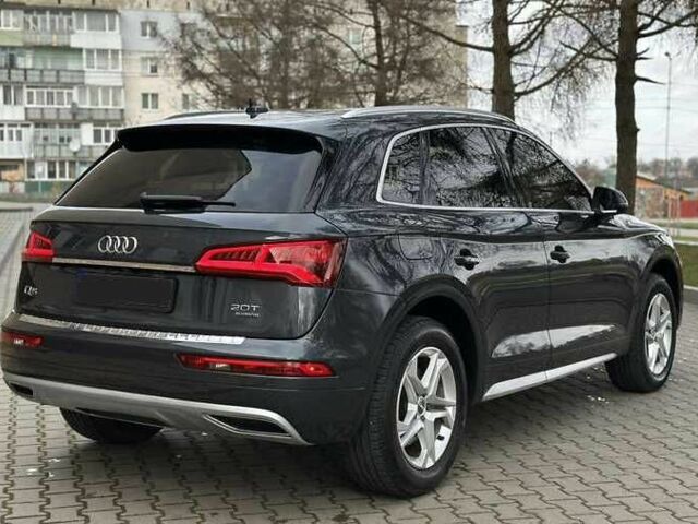 Сірий Ауді Ку 5, об'ємом двигуна 2 л та пробігом 80 тис. км за 19400 $, фото 22 на Automoto.ua